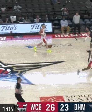 开云体育-爆砍59分!NBA扣篮王麦克朗加冕G联赛历史得分王,球迷跪求转正