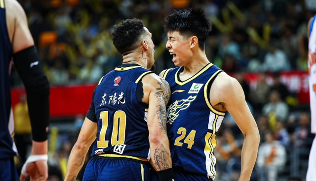广东宏远大调整!确定更换外援,10人合同到期,杜锋或离队
